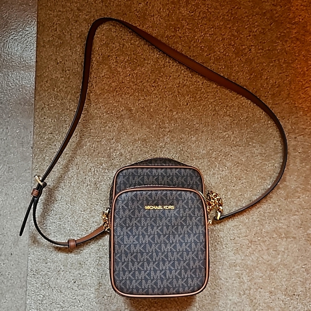 Michael kors purse